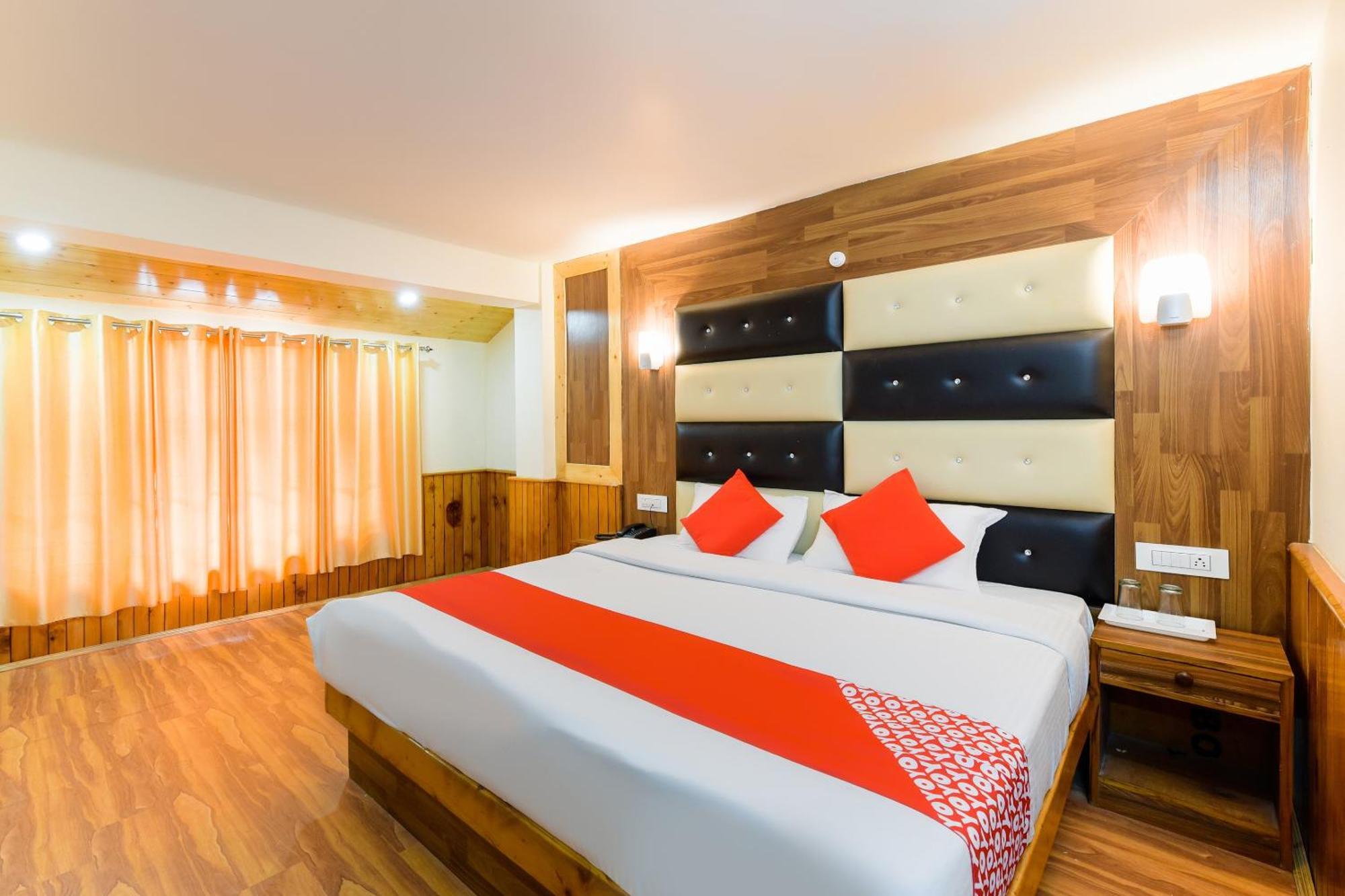 Oyo 46485 Hotel Vijayant Manāli Eksteriør billede