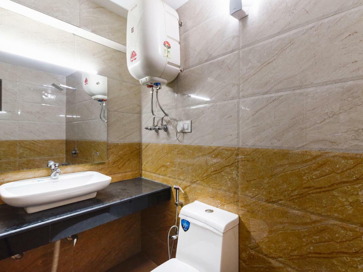 Oyo 46485 Hotel Vijayant Manāli Eksteriør billede