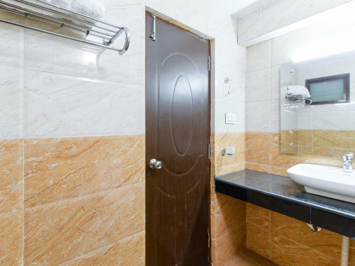 Oyo 46485 Hotel Vijayant Manāli Eksteriør billede
